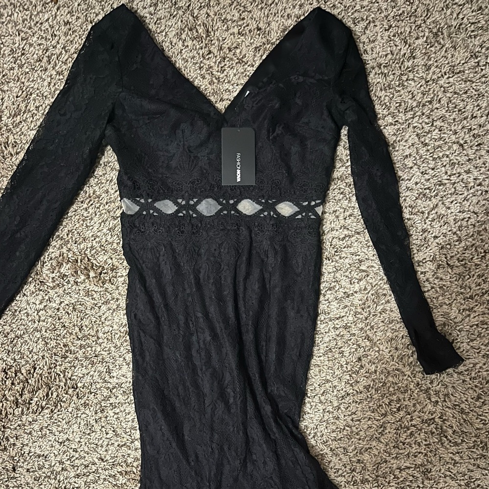 Black laced fashion nova dress size small NWT